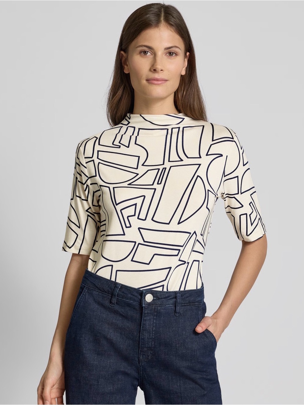 Abstract Graphic Mock Neck Tee in Cream and Black